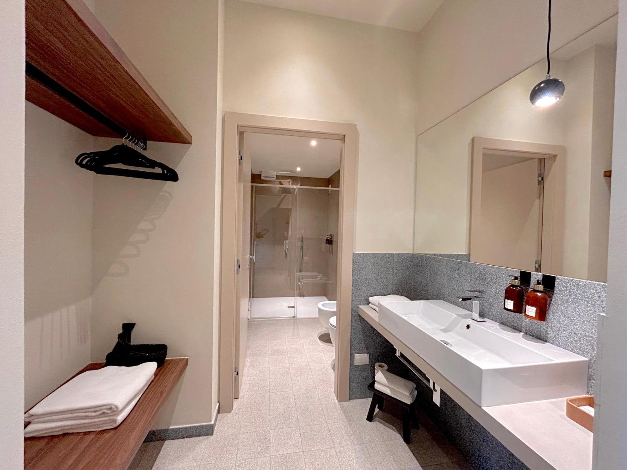 The Lake Suites Com - Luxury Stay In Lazise Eksteriør bilde