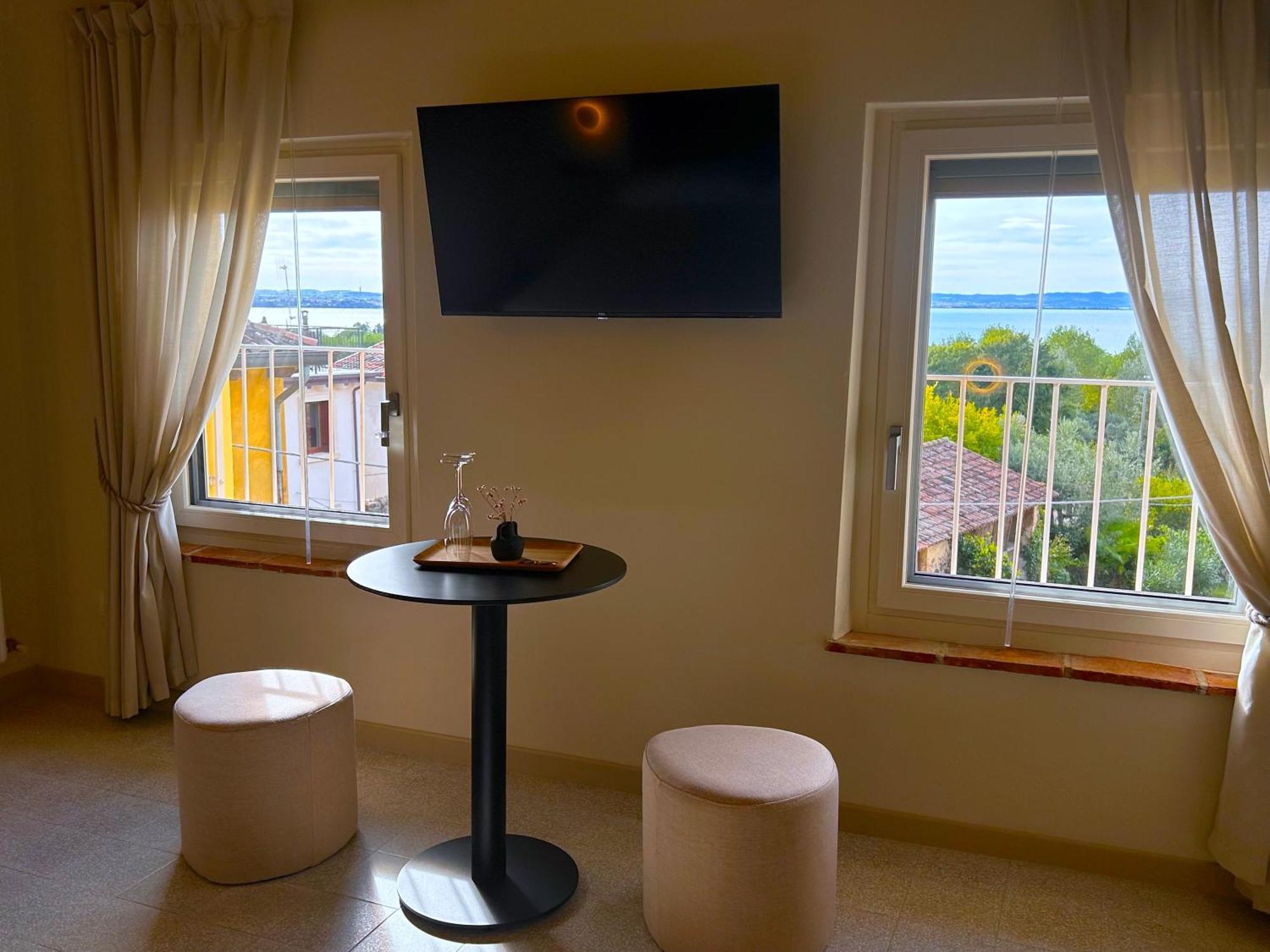 The Lake Suites Com - Luxury Stay In Lazise Eksteriør bilde