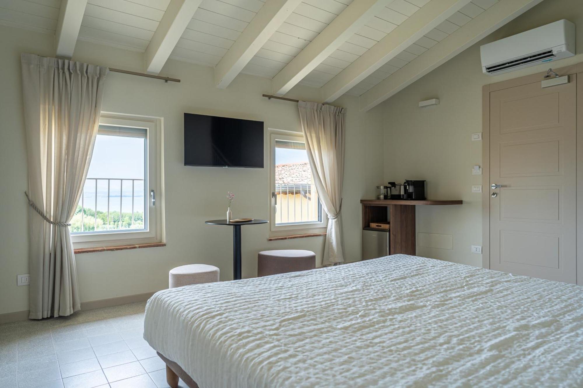The Lake Suites Com - Luxury Stay In Lazise Eksteriør bilde